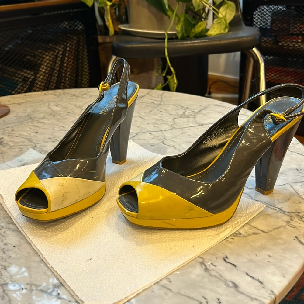 Kenneth Cole Reaction Chippewa Heels